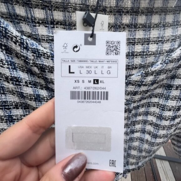 ZARA Women's Textured Off Shoulder Cropped Top Jacket Blue White Plaid Sz Large - Picture 9 of 12